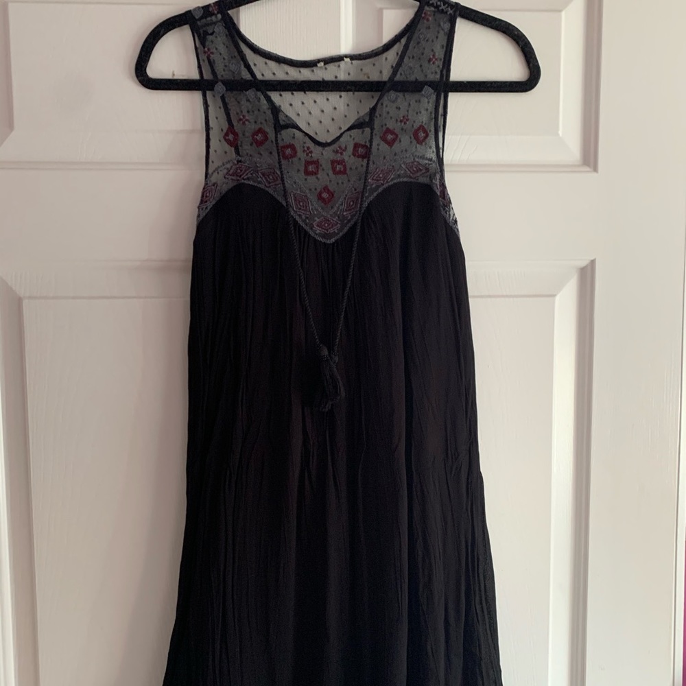 Black lace dress